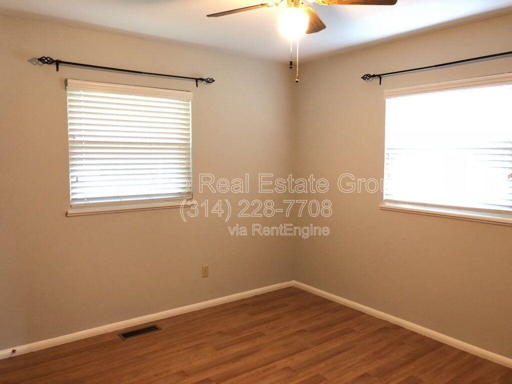 302 Brightsand Ct - Photo 5 of 11