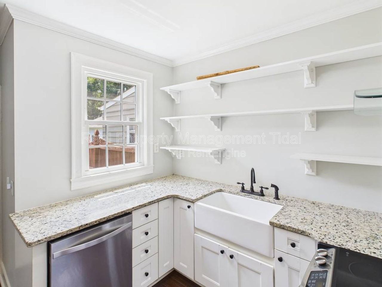 217 Palen Ave - Photo 6 of 44