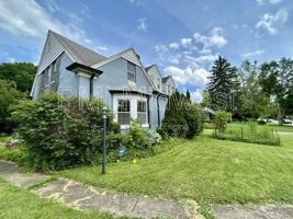 featured image of 5663 N Illinois St