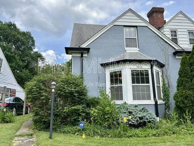 5663 N Illinois St - Photo 3 of 31