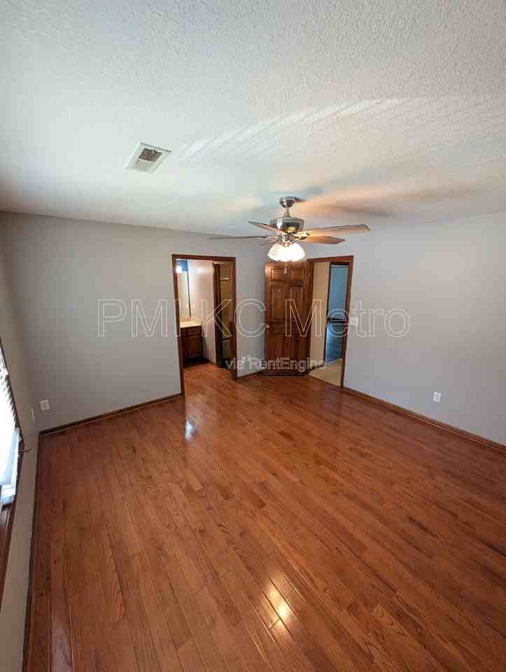 3905 Sw 14th Street Ct - Photo 4 of 50