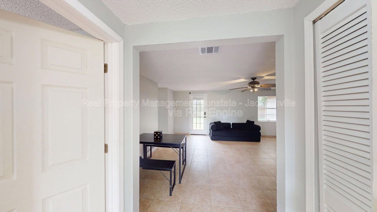2584 Spring Lake Rd - Photo 4 of 18