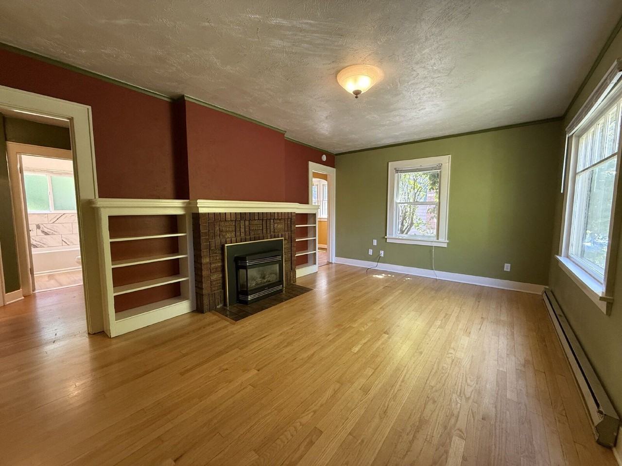 1315 Washington St - Photo 3 of 16