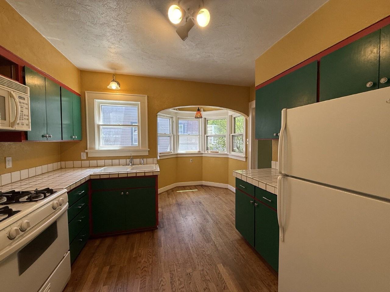 1315 Washington St - Photo 7 of 16