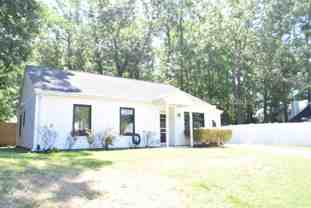 826 Maywood Cir - Photo 1 of 1