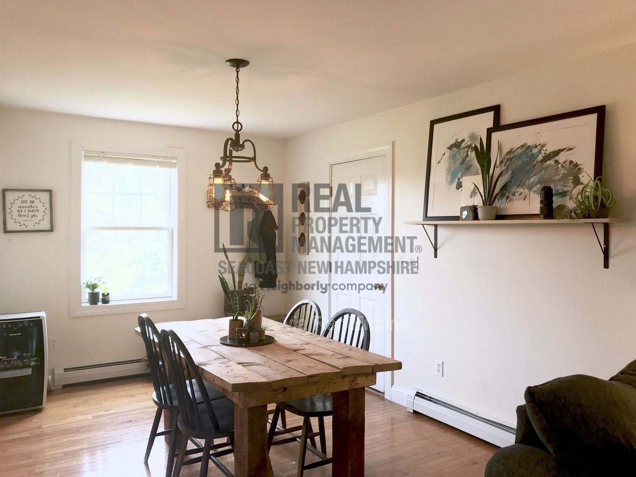 10 Gagne St - Photo 4 of 27