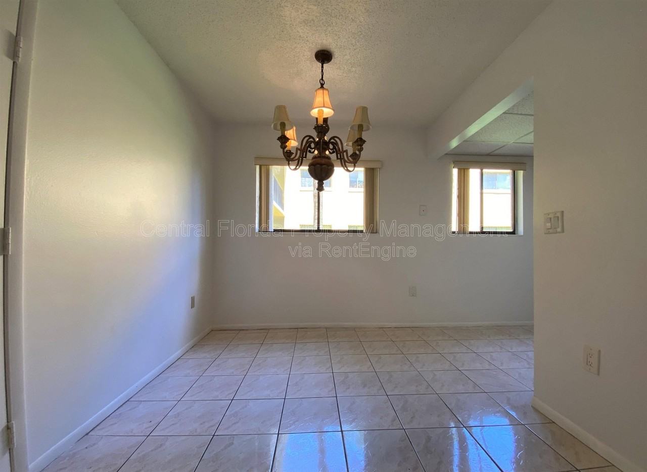 2713 Oak Park Way #112 - Photo 5 of 17
