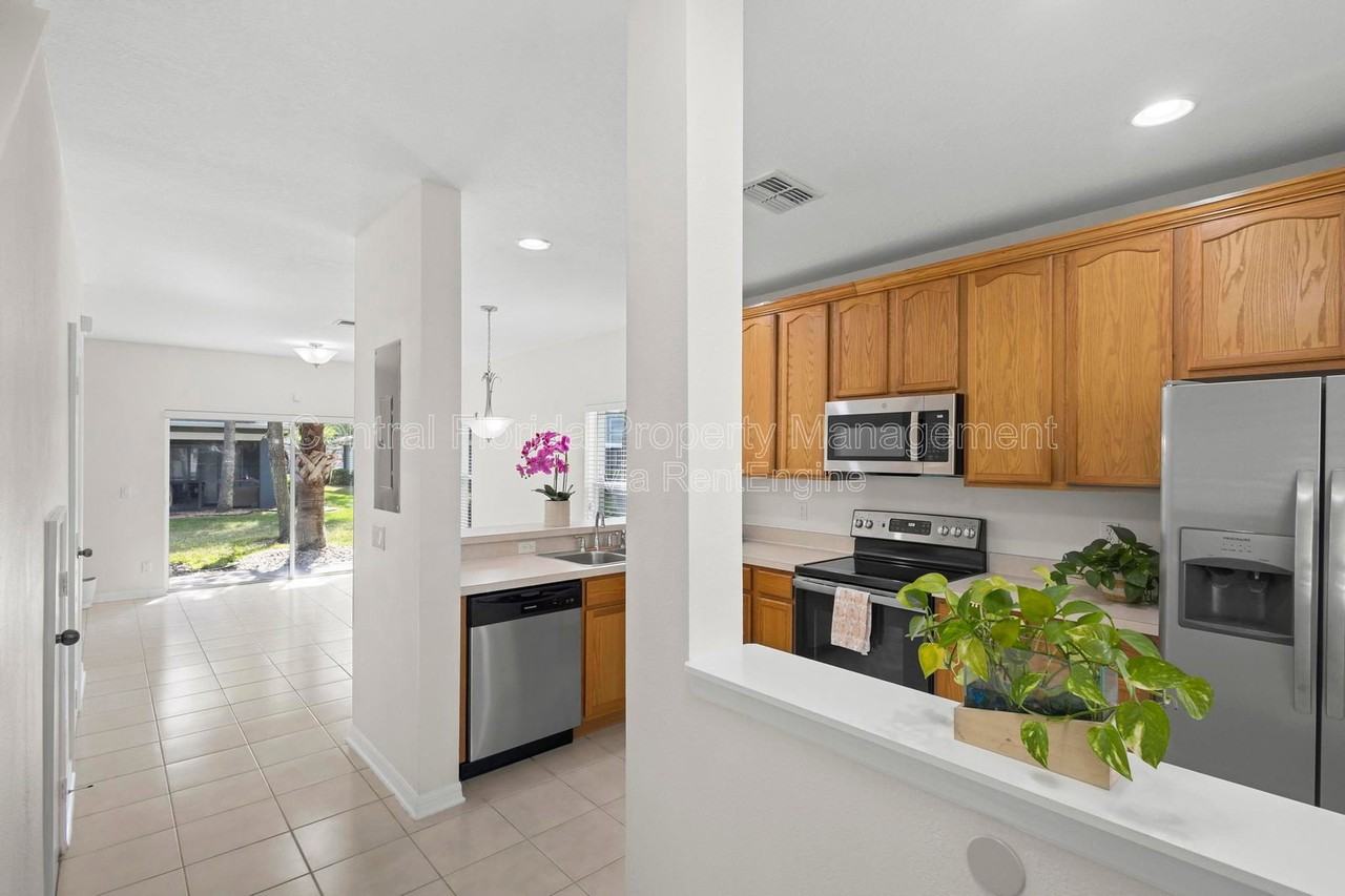 3434 Wilshire Way Rd #1 - Photo 4 of 34