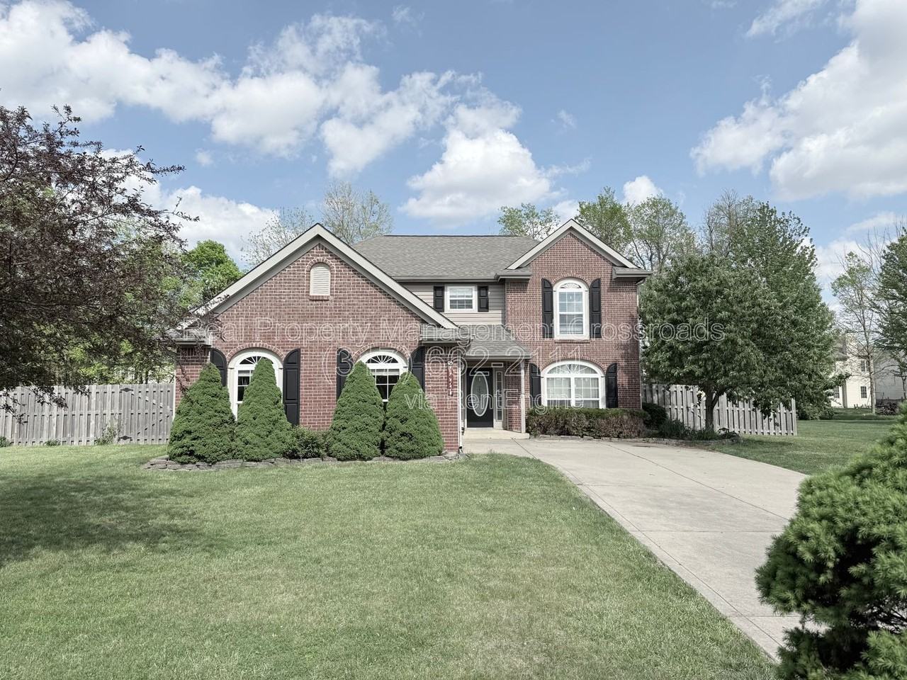 1455 Bearsden Dr - Photo 2 of 38