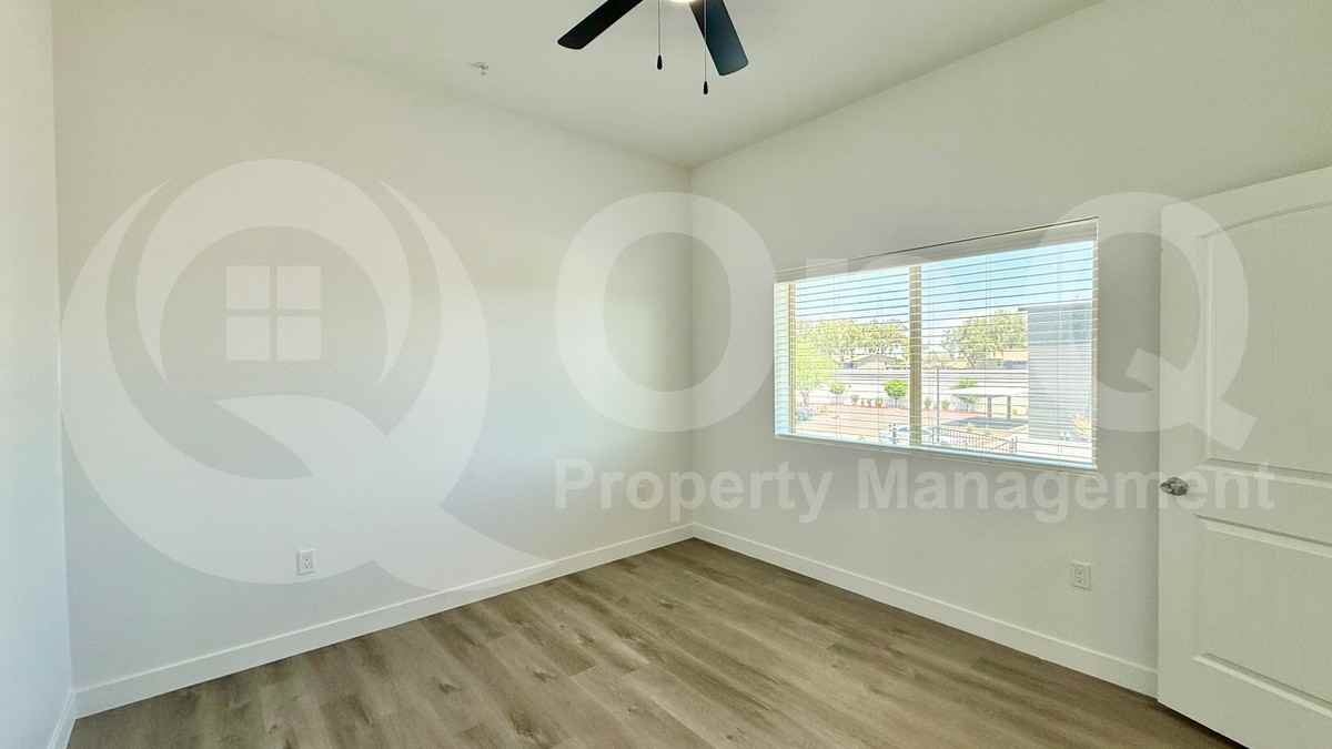 N 67th Ave #202 - Photo 6 of 29