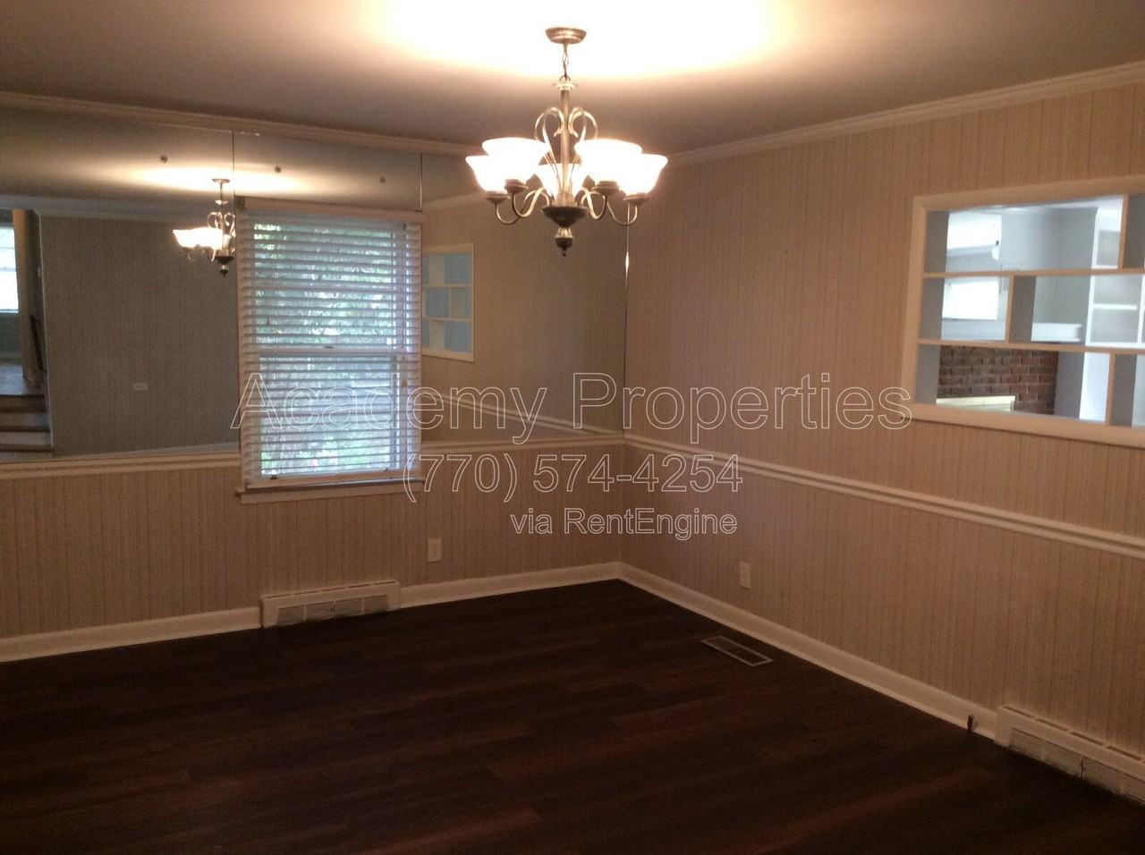 209 Decatur Rd - Photo 4 of 8