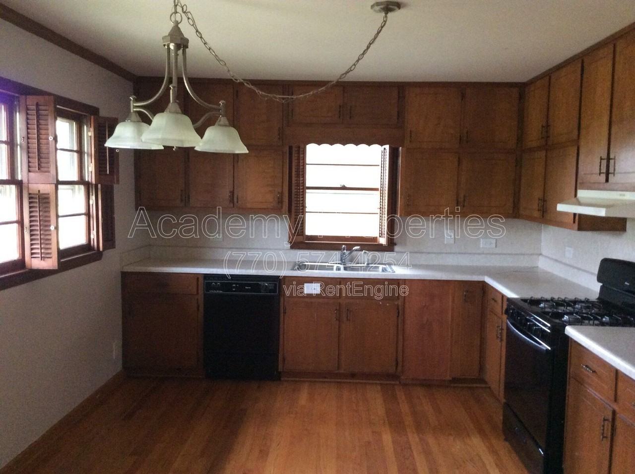 209 Decatur Rd - Photo 7 of 8