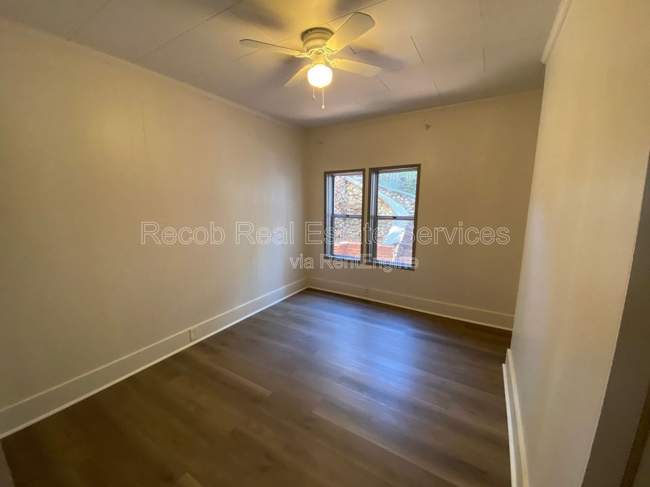 4288 Cleveland Ave #2 - Photo 5 of 9