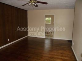 featured image of 105 E Mimosa Dr