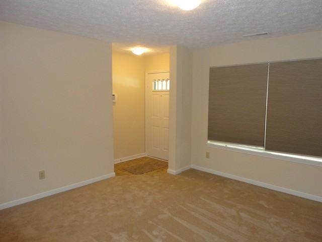 11256 Harrington Ln - Photo 2 of 13