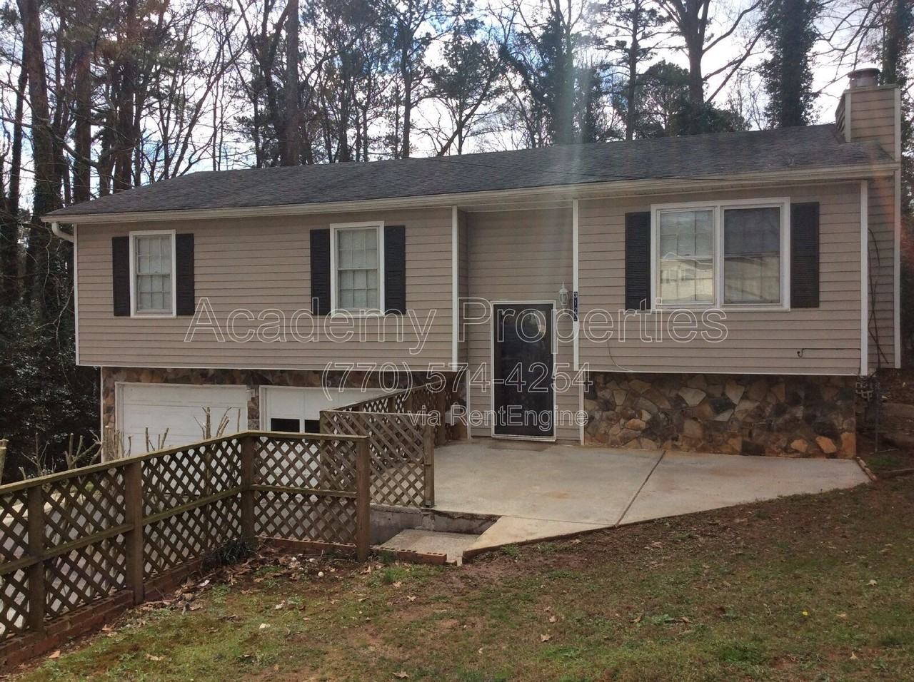3122 Dempsey Pl - Photo 2 of 13