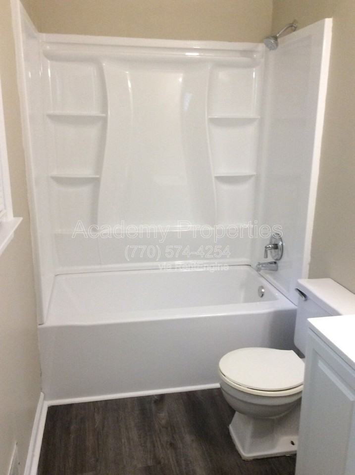 3122 Dempsey Pl - Photo 7 of 13