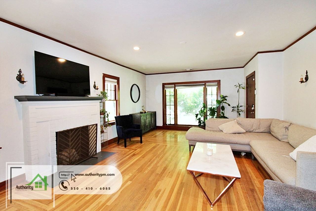 1365 Chestnut St - Photo 5 of 21