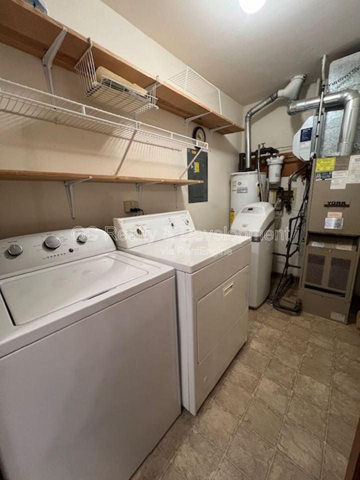 0N155 Windermere Rd #1001-1001 - Photo 3 of 29