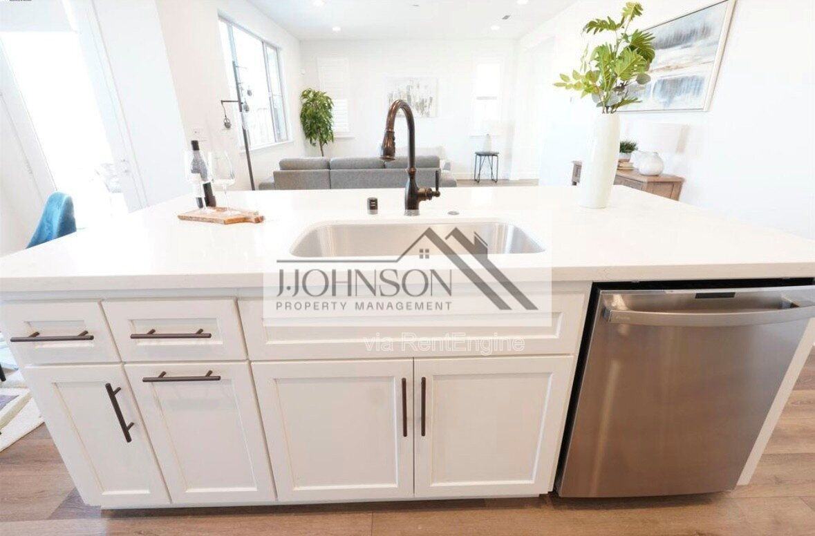 49 W Piazza St - Photo 5 of 21