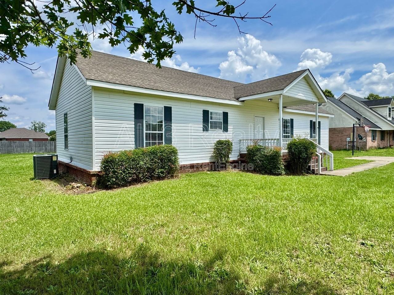 1520 Hogan Rd - Photo 2 of 29