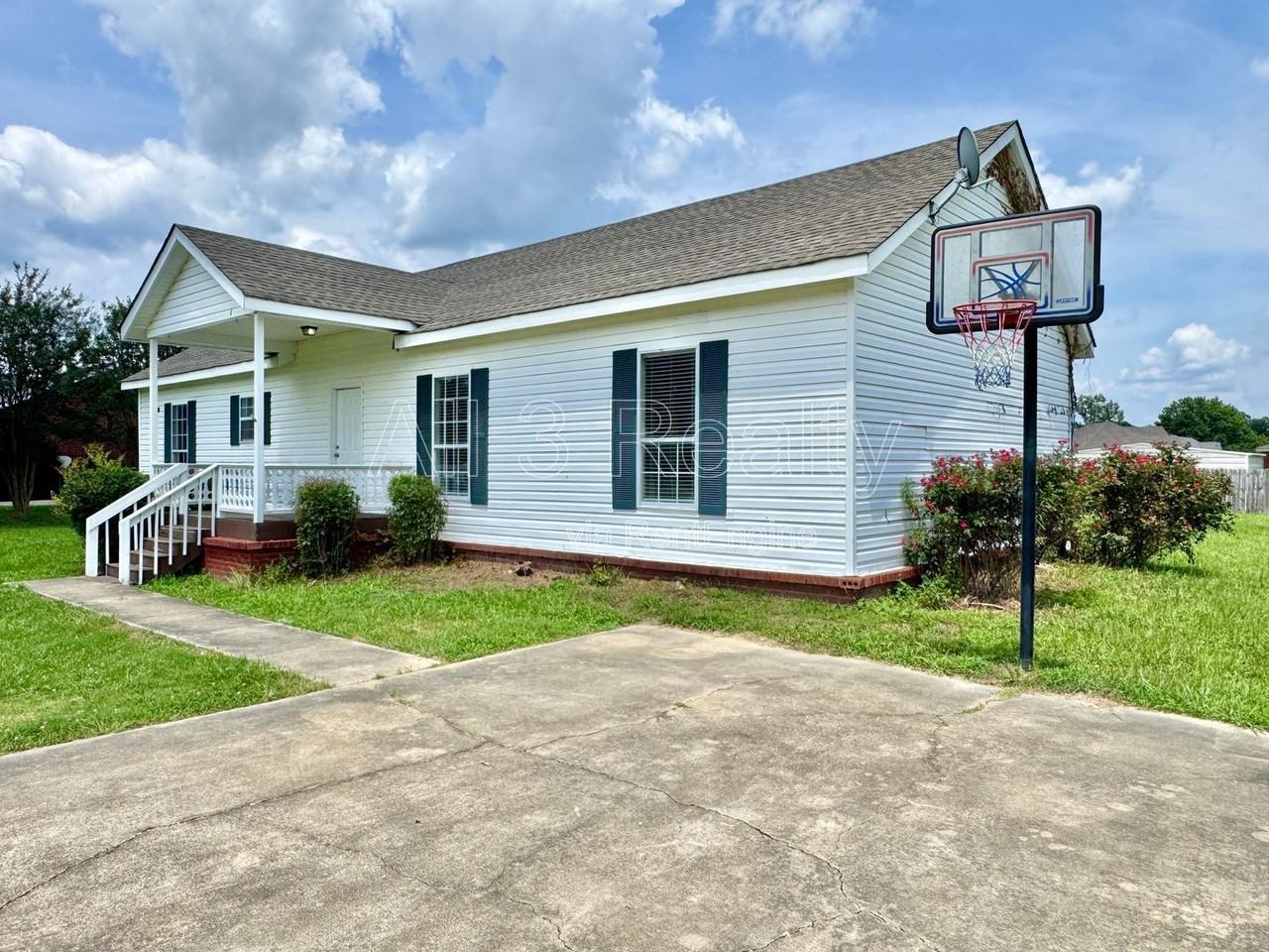 1520 Hogan Rd - Photo 3 of 29