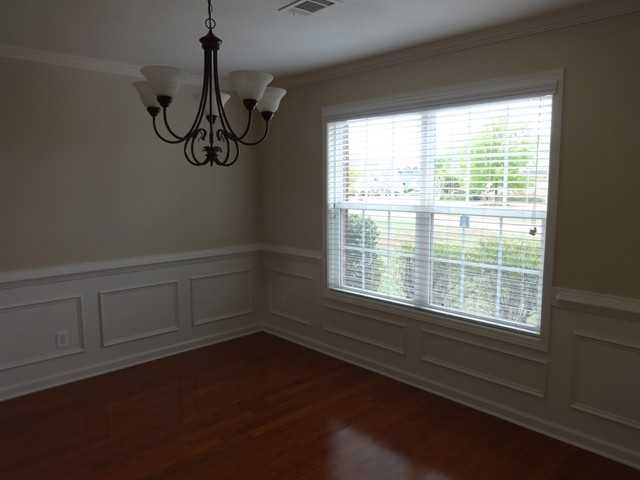 2126 Grant Ave - Photo 2 of 14