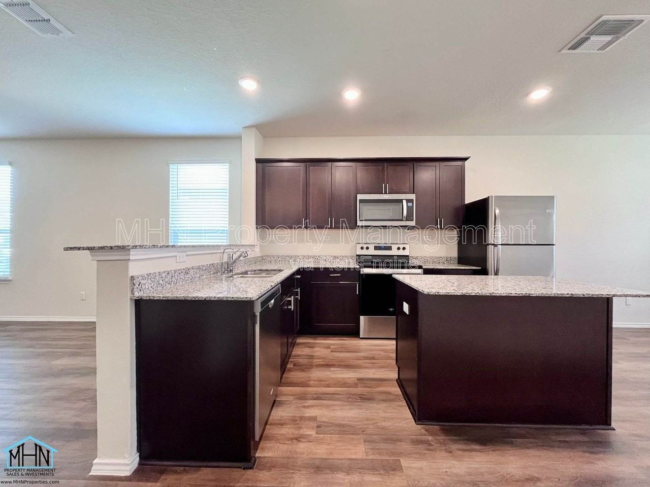 4105 Paddock Trl - Photo 7 of 30