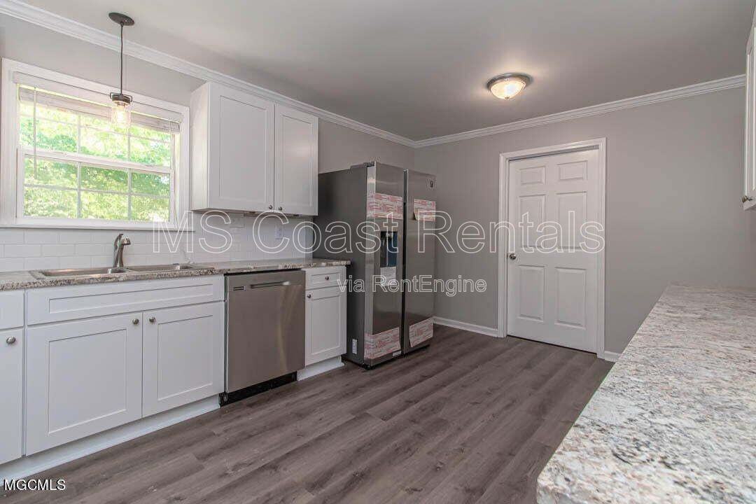 6823 Mescalero Dr - Photo 7 of 24