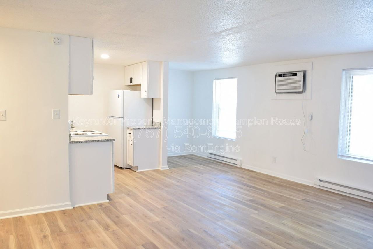 6249 Alexander St #F - Photo 4 of 21