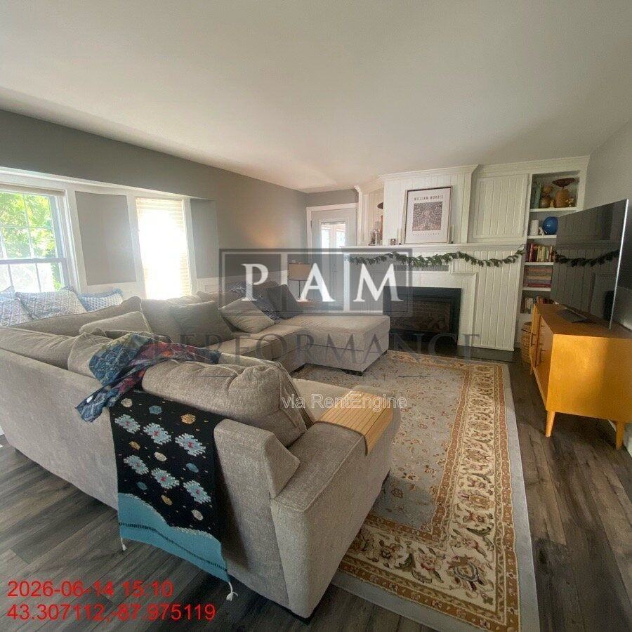 N86W5195 Covington Sq - Photo 4 of 50