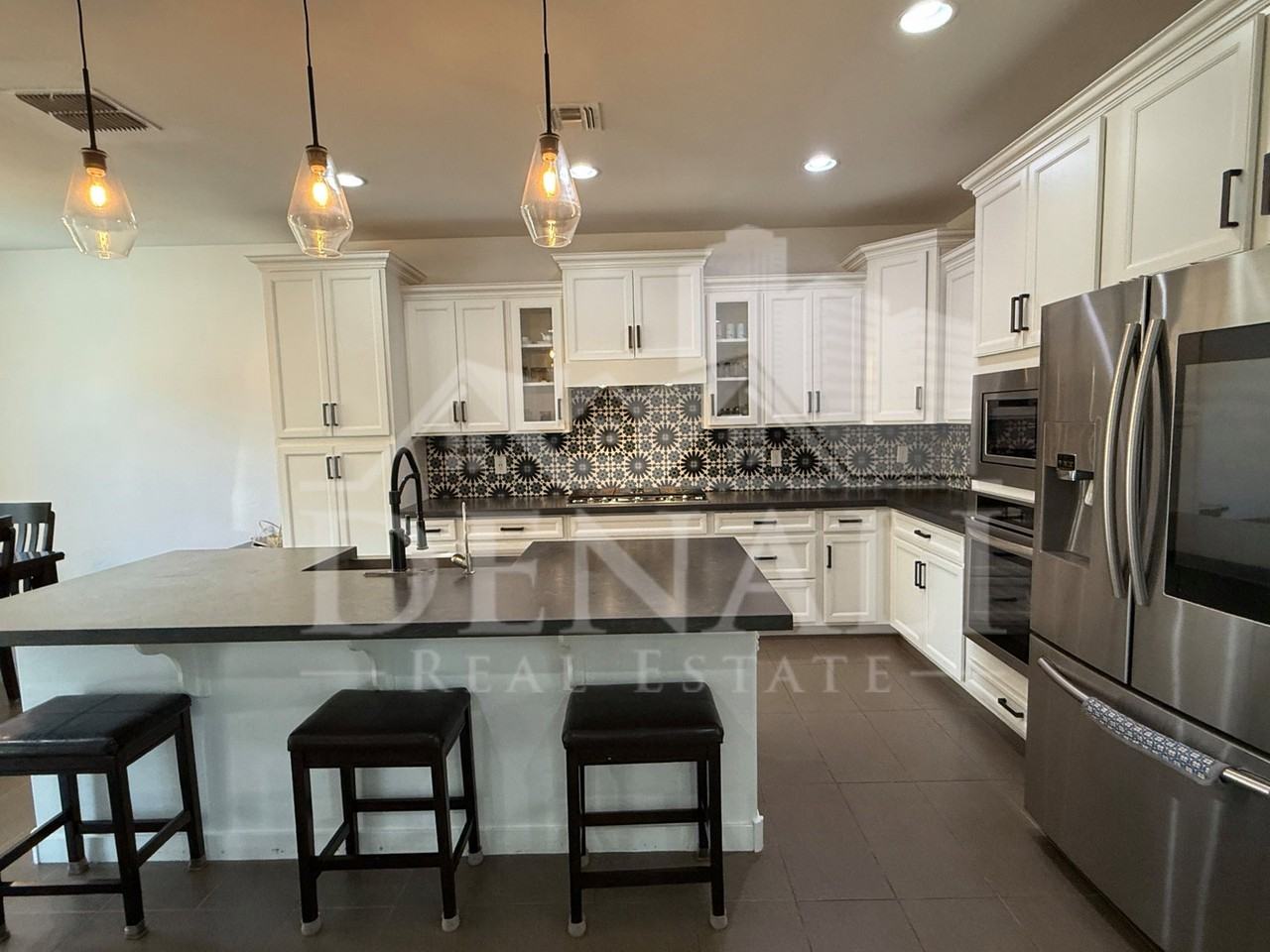 1729 W Myrna Ln - Photo 5 of 50