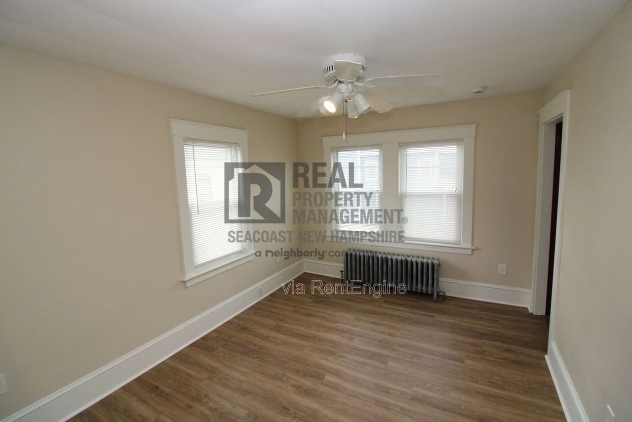23 Grove St #B - Photo 6 of 18