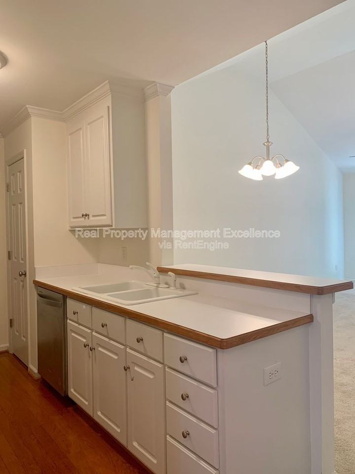 205 Will Ct - Photo 6 of 25