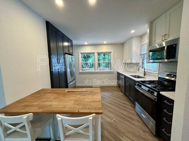 2534 Parr Dr - Photo 7 of 25