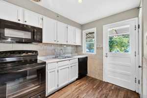 featured image of 2005 Bainbridge Dr