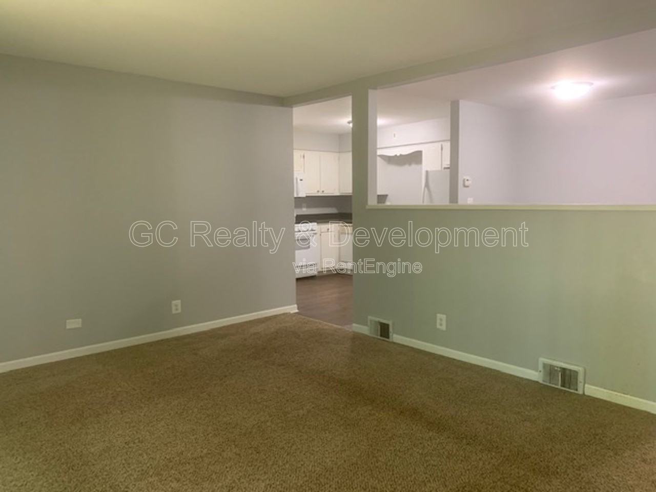 11 Simpson St #F - Photo 2 of 11