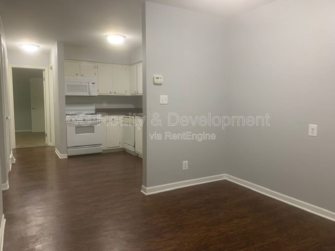 11 Simpson St #F - Photo 3 of 11