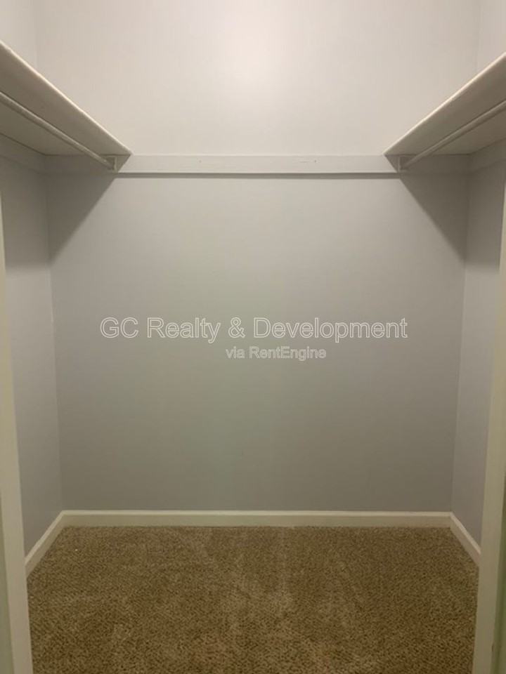 11 Simpson St #F - Photo 6 of 11