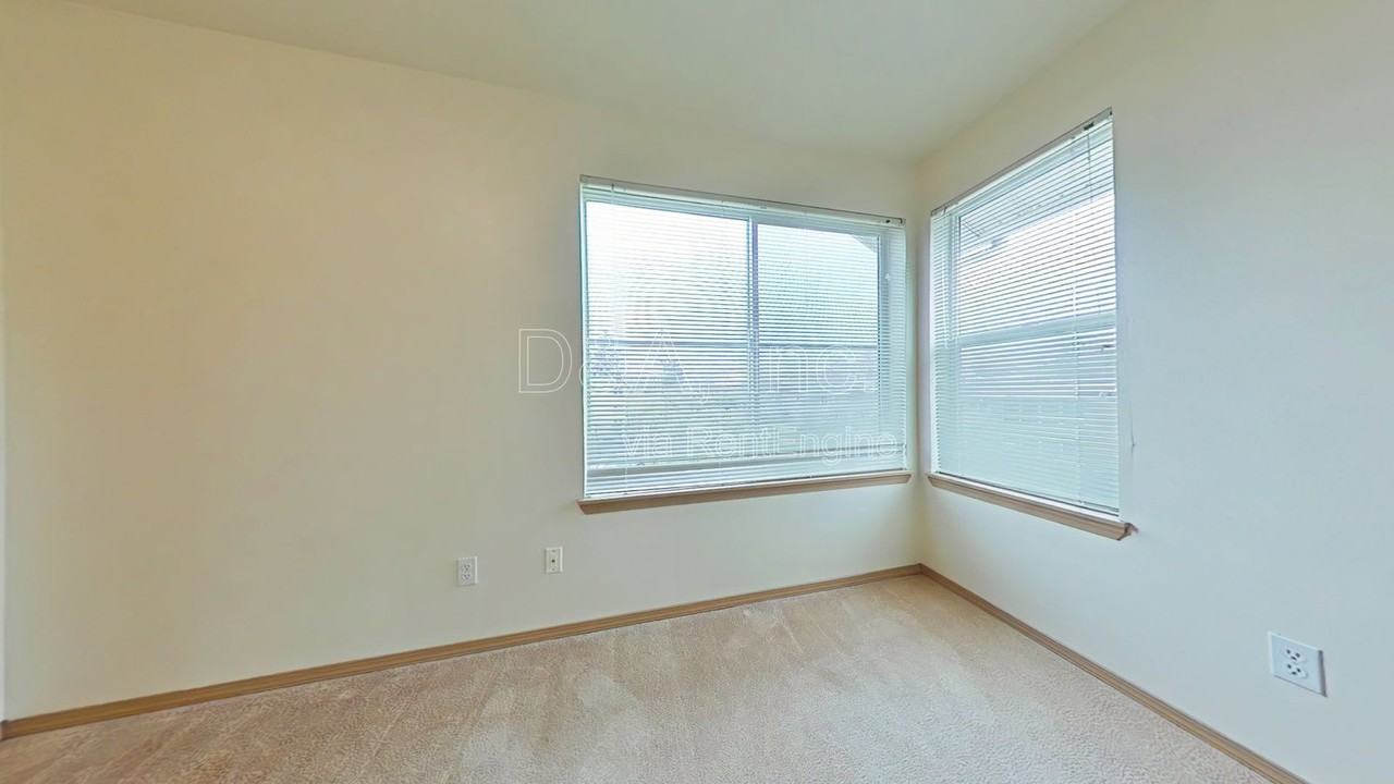 2960 Nw Tyler Ave #301 - Photo 7 of 10