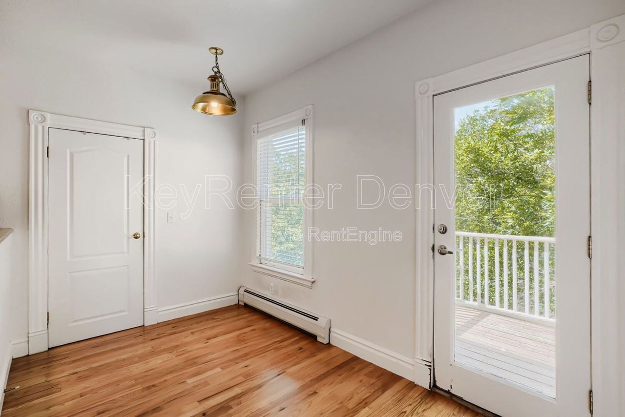 322 E Cedar Ave #A - Photo 2 of 18