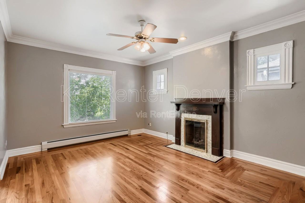 322 E Cedar Ave #A - Photo 3 of 18
