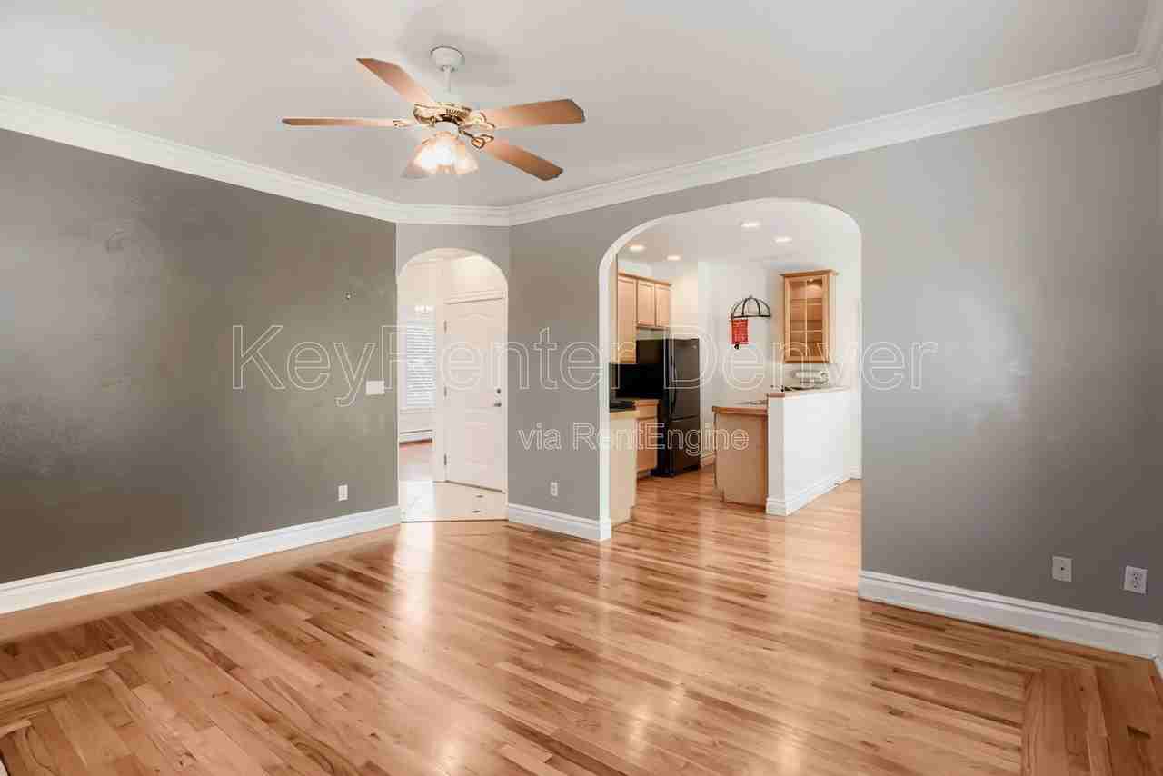 322 E Cedar Ave #A - Photo 4 of 18