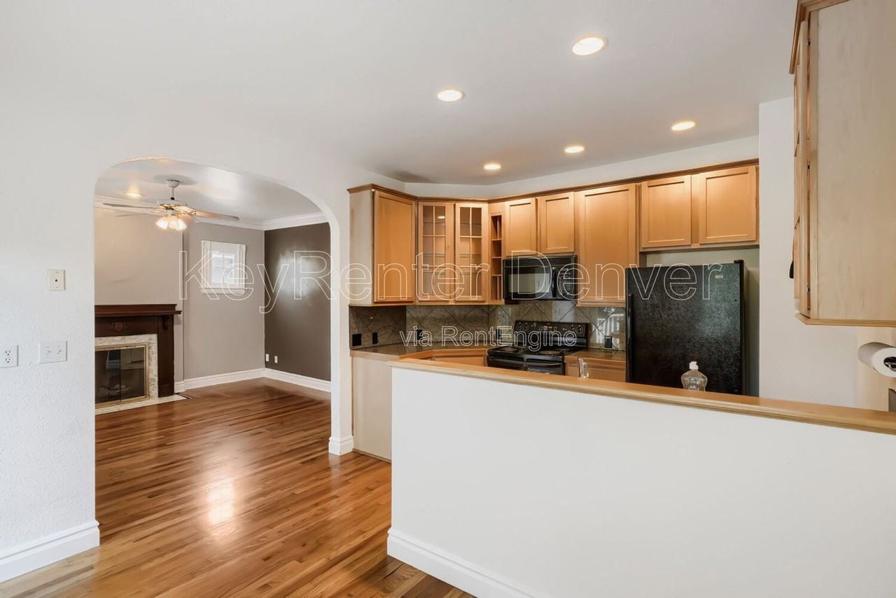 322 E Cedar Ave #A - Photo 7 of 18