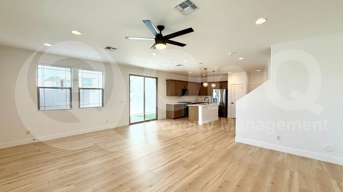 1282 W Sparrow Dr - Photo 4 of 21