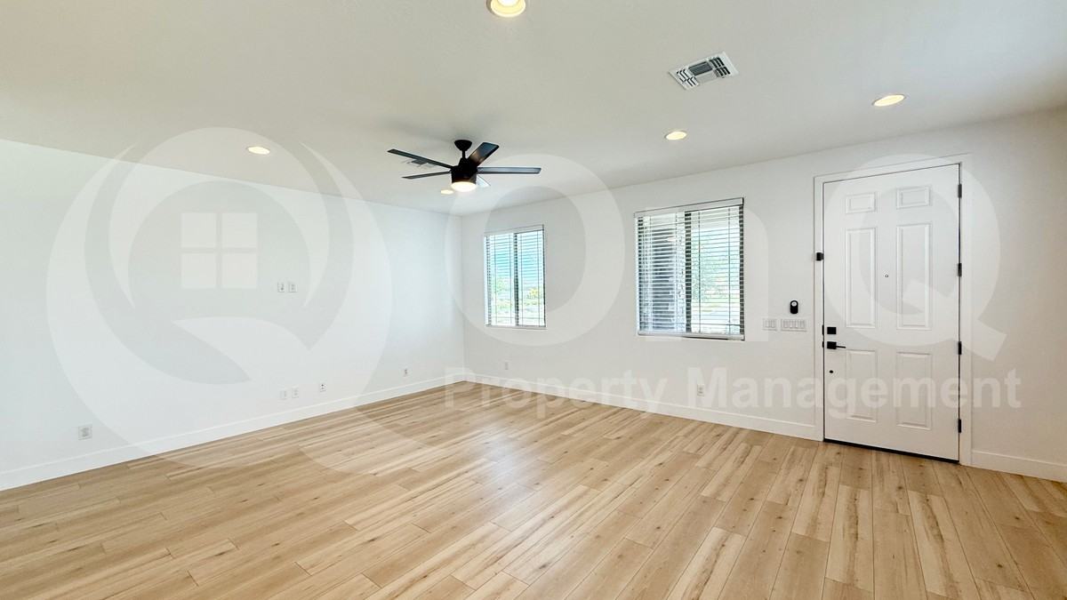 1282 W Sparrow Dr - Photo 6 of 21