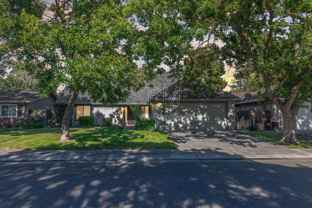 2828 Smoke Tree Cir - Photo 1 of 1