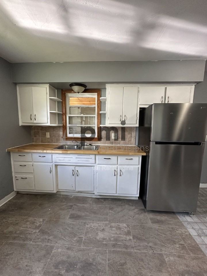 600 E Jefferson Ave - Photo 6 of 29