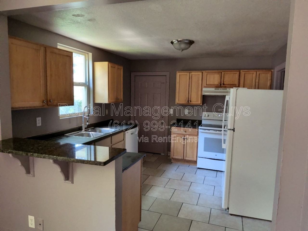 1810 10th Ave S - Photo 3 of 13