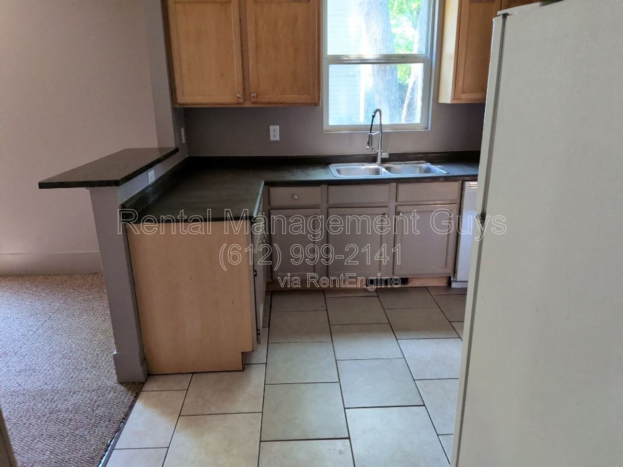 1810 10th Ave S - Photo 4 of 13